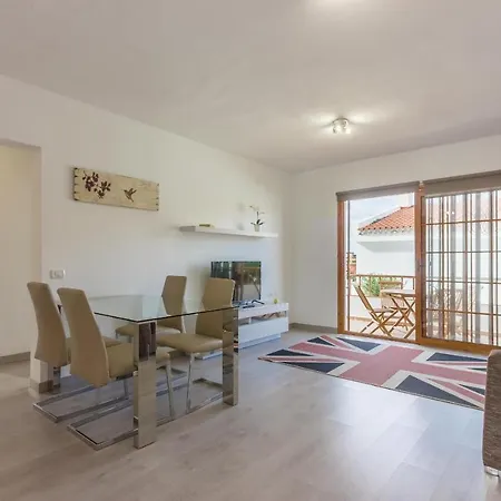 Bouganvilla 2A001 Apartment *